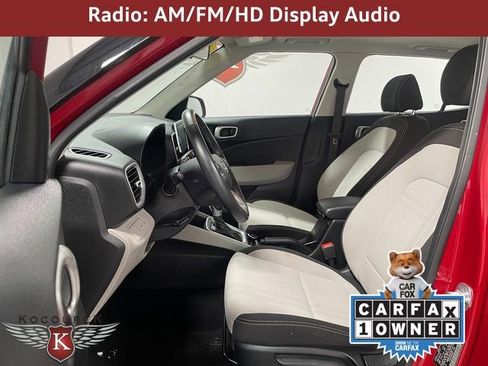 Used 2022 Hyundai Venue SEL image 12