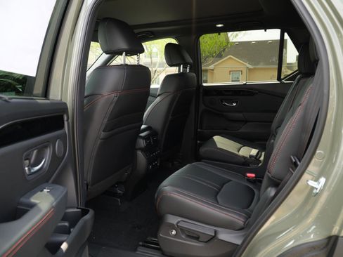 New 2026 Honda Pilot TrailSport image 19