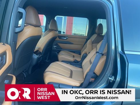 New 2026 Nissan Armada SL w/ Captain's Chari Seat Package image 15