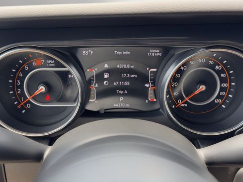 Used 2023 Jeep Wrangler Unlimited Sport AWD/4WD image 23