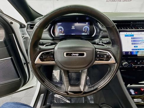 Used 2021 Jeep Grand Cherokee L Overland w/ Advanced Protech Group III AWD/4WD image 11