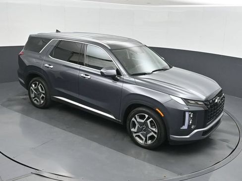 Used 2025 Hyundai Palisade SEL FWD image 32