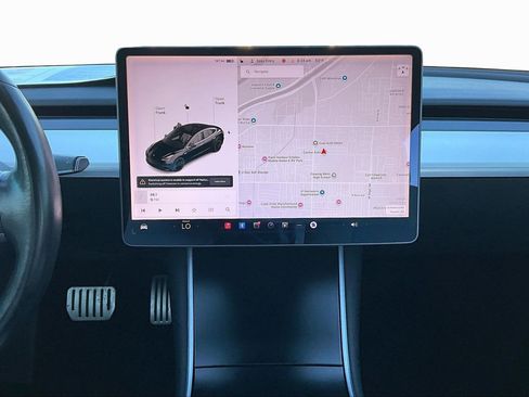 Used 2018 Tesla Model 3 Long Range image 6