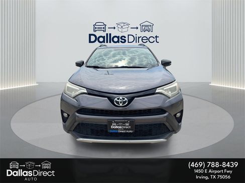 Used 2016 Toyota RAV4 SE image 3