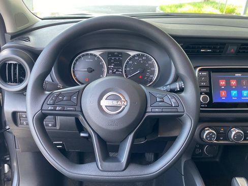 Certified 2025 Nissan Kicks Play S FWD image 30