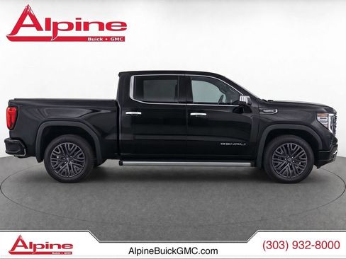 Used 2022 GMC Sierra 1500 Denali Ultimate AWD/4WD image 8