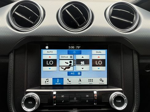 Used 2016 Ford Mustang GT Premium w/ Equipment Group 401A RWD image 33