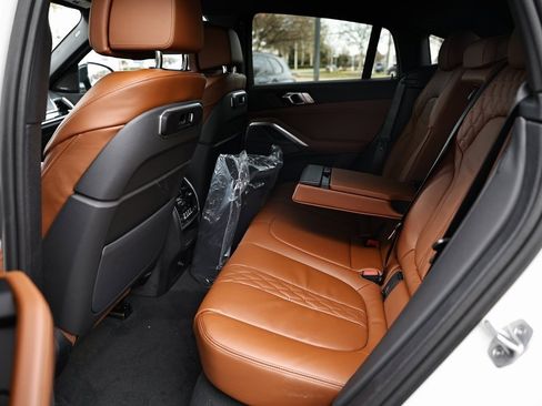 New 2026 BMW X6 xDrive40i w/ Climate Comfort Package image 26