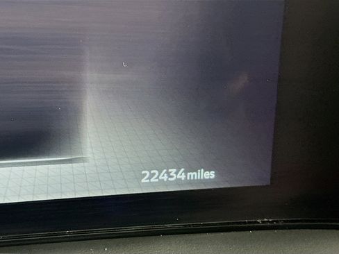 Used 2024 Nissan Ariya AWD image 19