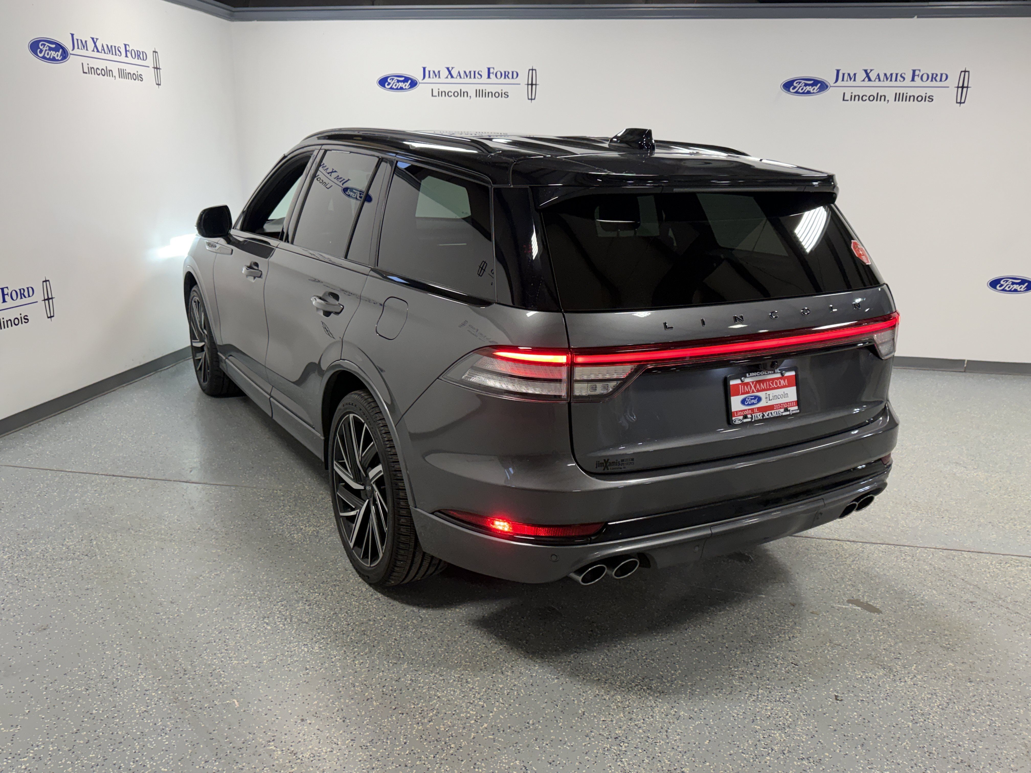 Used 2025 Lincoln Aviator Black Label w/ Black Label Special Edition AWD/4WD image 34