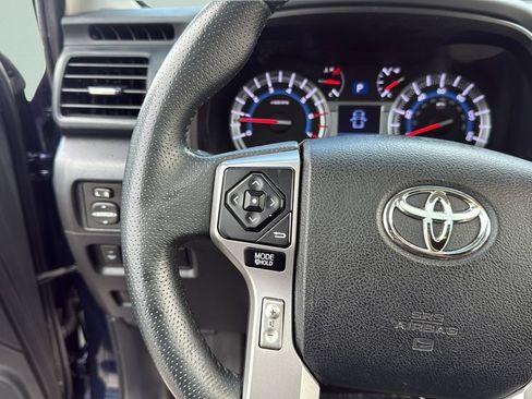 Used 2017 Toyota 4Runner SR5 Premium RWD image 19
