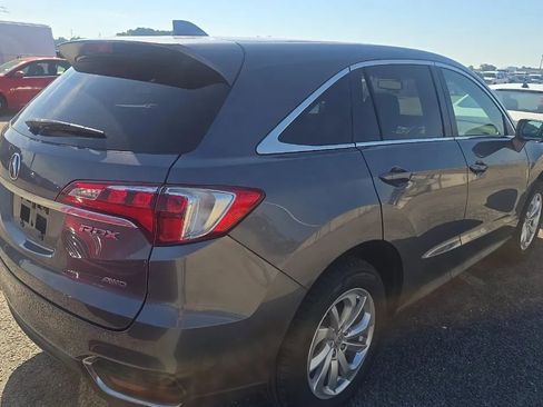 Used 2018 Acura RDX AWD image 3