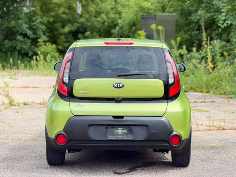 Used 2016 Kia Soul w/ Convenience Package FWD image 5