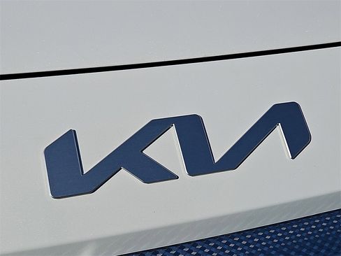 New 2026 Kia Seltos S image 12