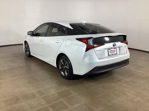 Used 2022 Toyota Prius XLE FWD image 9