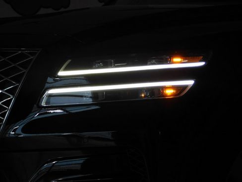 Used 2024 Genesis GV80 3.5T Prestige image 15