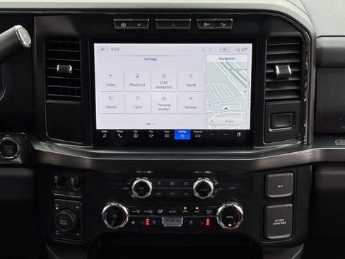 Used 2024 Ford F250 Lariat w/ Black Appearance Package image 17