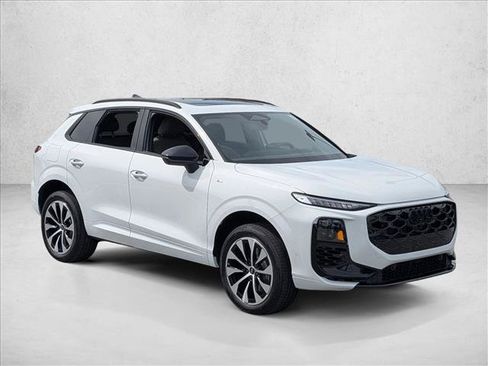 New 2026 Audi Q3 quattro 2.0T AWD/4WD image 5