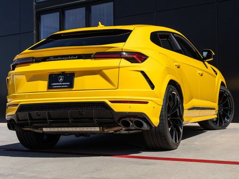 Used 2021 Lamborghini Urus AWD/4WD image 8
