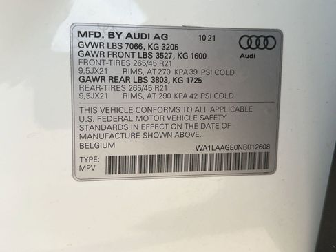 Used 2022 Audi e-tron Premium Plus w/ Premium Plus Package image 21