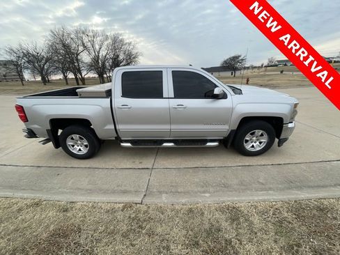 Used 2018 Chevrolet Silverado 1500 LT w/ All Star Edition image 4