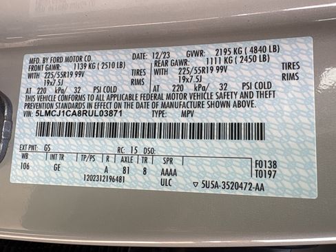 Used 2024 Lincoln Corsair FWD w/ Equipment Group 101A image 34