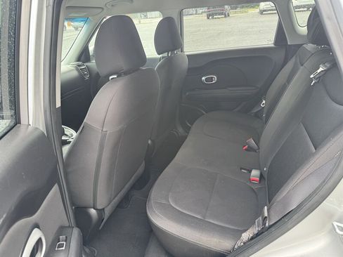 Used 2019 Kia Soul FWD image 10