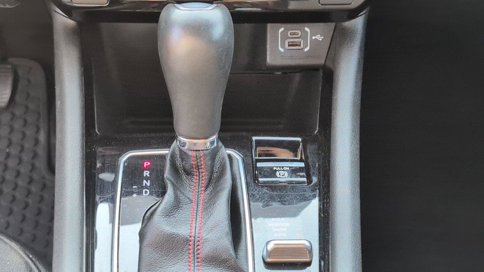 Used 2025 Jeep Compass Trailhawk AWD/4WD image 24