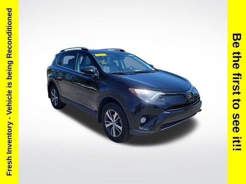 Used 2017 Toyota RAV4 XLE w/ Plus Special Value Package AWD/4WD image 7