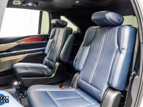 Used 2025 Cadillac Escalade IQ Luxury 2 AWD/4WD image 45