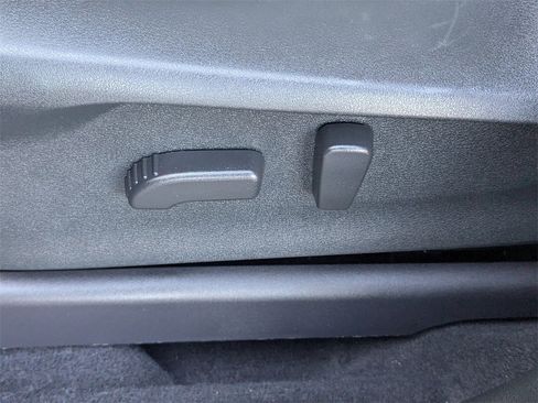 Certified 2024 Subaru Ascent Premium w/ Convenience Package image 21