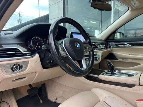 Used 2016 BMW 740i image 82