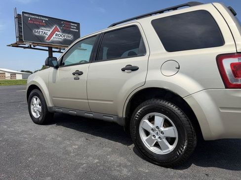 Used 2010 Ford Escape XLT AWD/4WD image 36