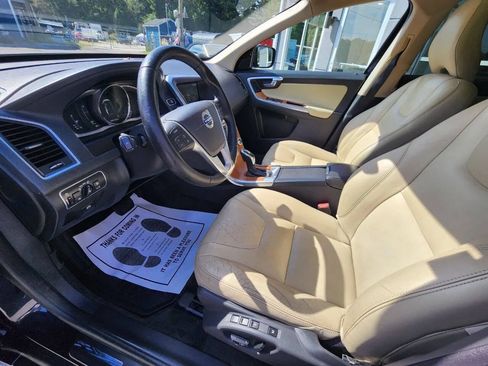 Used 2017 Volvo XC60 T5 Inscription w/ Preferred Option Package AWD/4WD image 10
