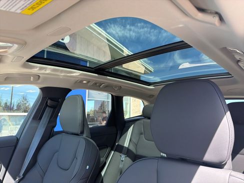 New 2026 Volvo XC60 B5 Plus w/ Protection Package Premier image 17