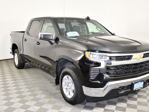 Used 2026 Chevrolet Silverado 1500 LT AWD/4WD image 3