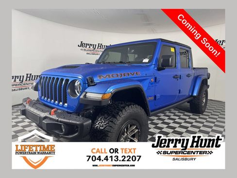 Used 2023 Jeep Gladiator Mojave w/ LED Lighting Group AWD/4WD image 1