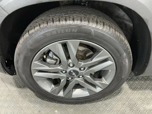 Used 2023 Kia Seltos LX image 28