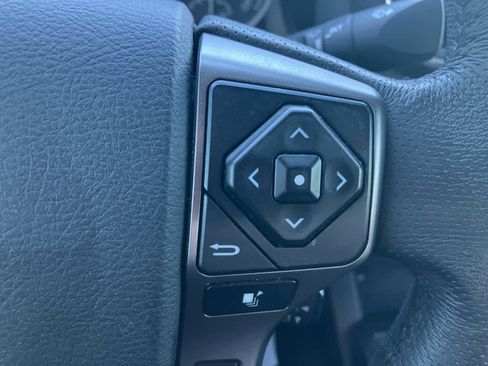 Certified 2020 Toyota Tacoma Limited image 20