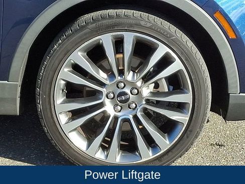 Used 2017 Lincoln MKX Reserve w/ Lincoln MKX Climate Package image 11