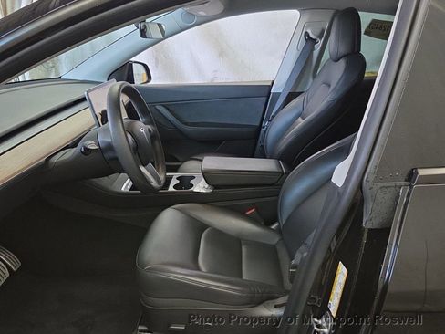 Used 2022 Tesla Model Y Performance AWD/4WD image 2