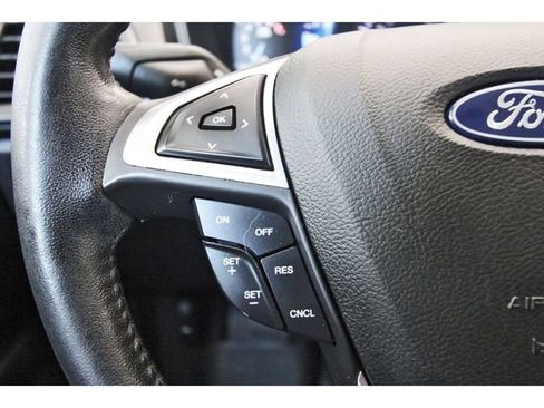 Used 2018 Ford Fusion SE w/ Equipment Group 201A FWD image 18