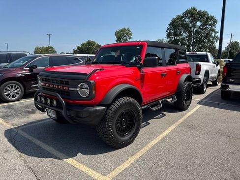 Used 2023 Ford Bronco 4-Door AWD/4WD image 1