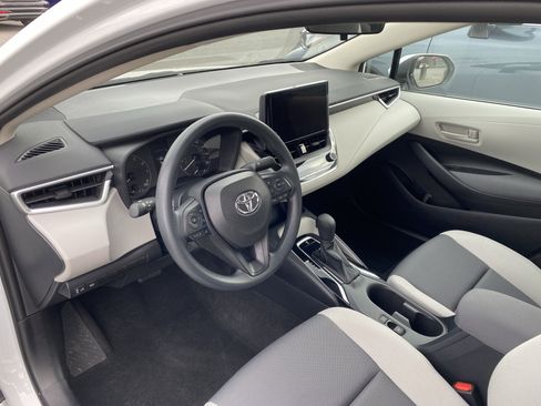 Used 2023 Toyota Corolla LE image 8