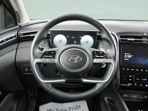 Certified 2024 Hyundai Tucson Limited AWD/4WD image 18