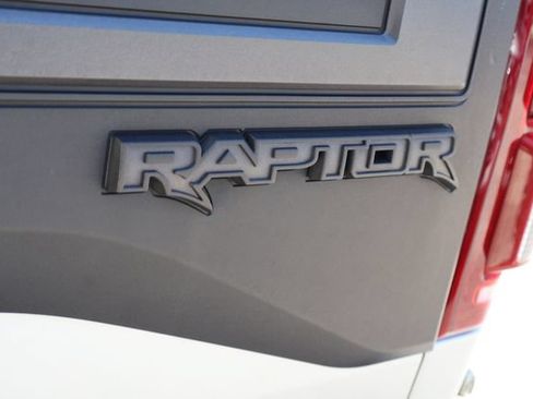 Used 2019 Ford F150 Raptor w/ Equipment Group 802A Luxury AWD/4WD image 8