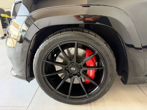 Used 2018 Jeep Grand Cherokee SRT AWD/4WD image 18