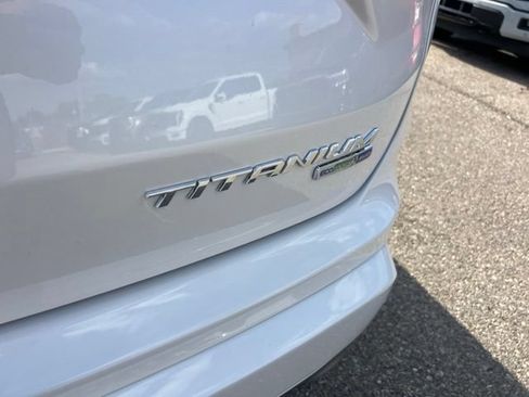Certified 2019 Ford Edge Titanium w/ Equipment Group 301A AWD/4WD image 26