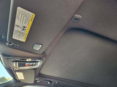 New 2026 Jeep Grand Wagoneer image 18