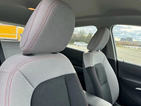 Used 2020 Chevrolet Bolt LT image 21